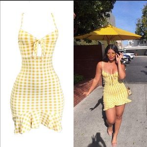 Yellow picnic dress with frilly bottom